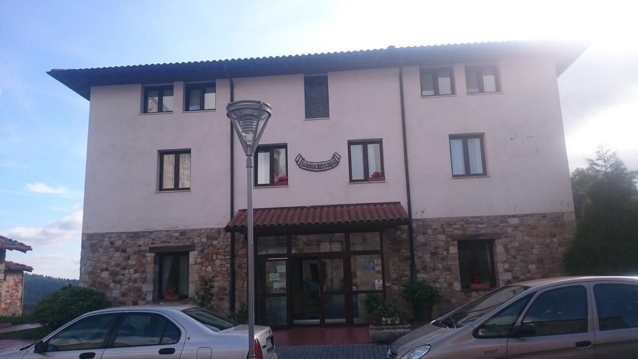 Hotel Santuario Urkiola - Lagunetxea Urquiola ภายนอก รูปภาพ